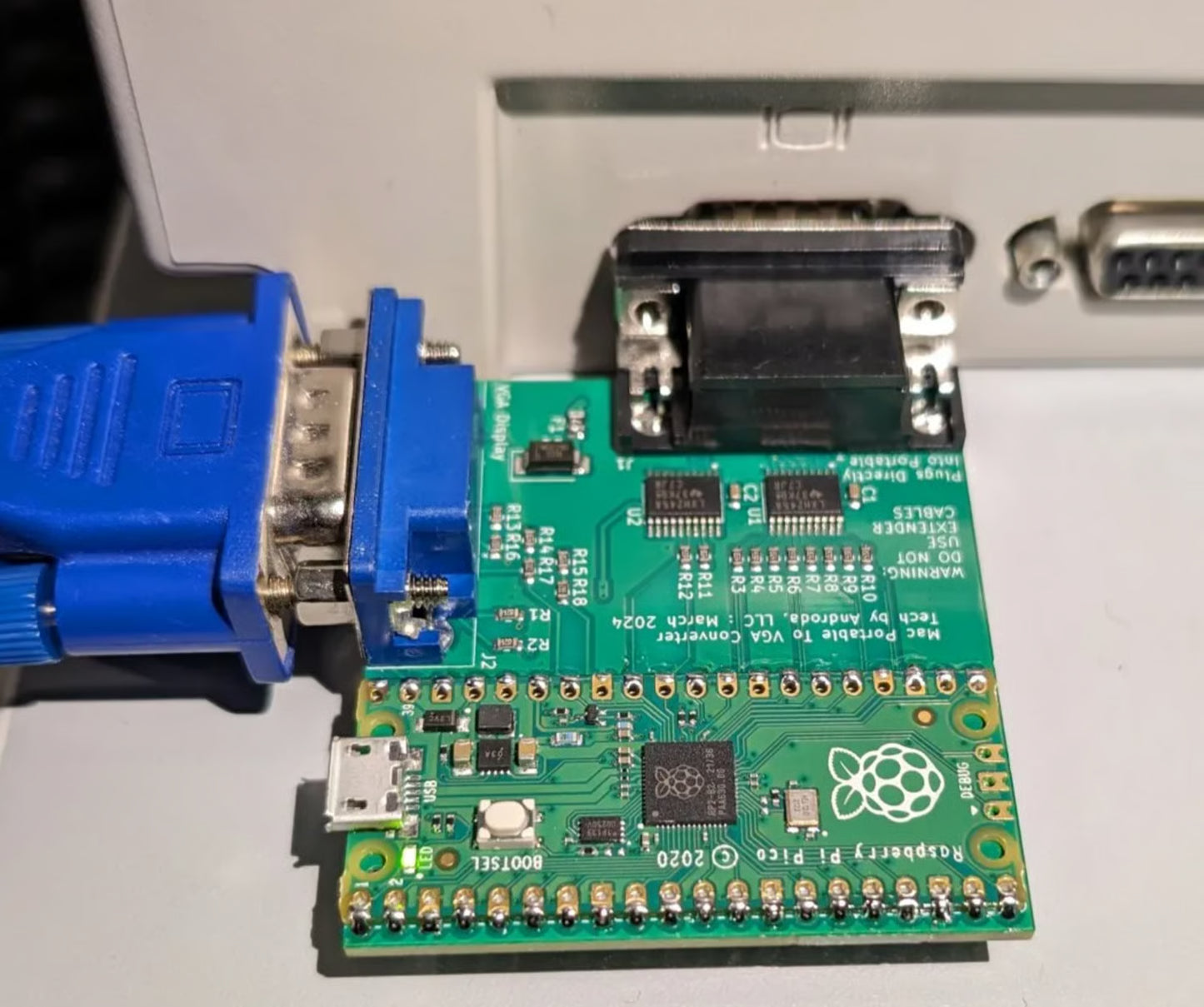 VGA Adapter for Macintosh Portable